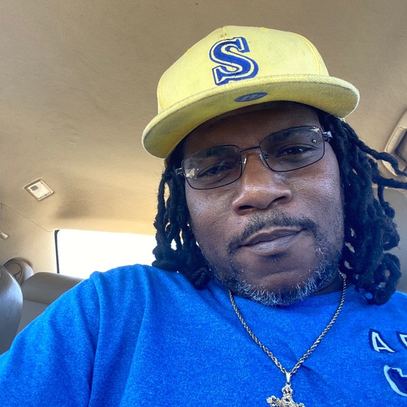 Meet your Posher, Fred - Picture 1 of 1